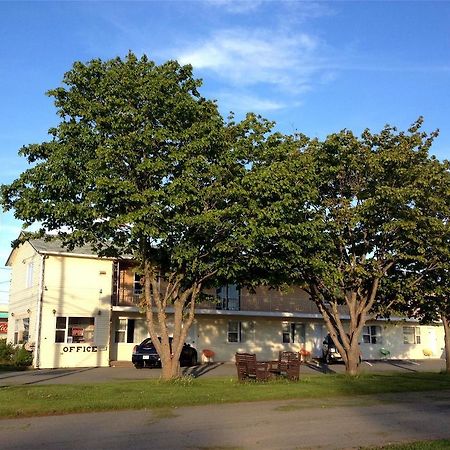 Baker'S Lighthouse Motel Summerside Exterior foto